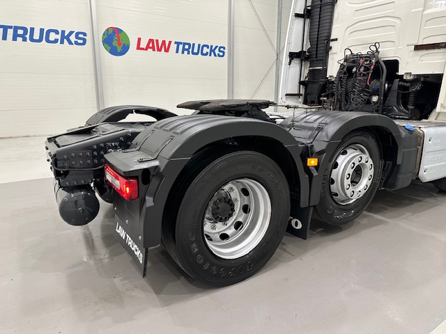 Volvo FH 500 6×2 Midlift Tractor Unit