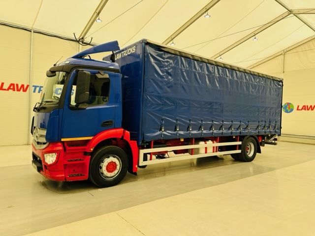 Mercedes Actros 1824 Day Cab Curtainsider