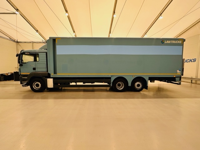 MAN TGS 26.360 6×2 Sleeper Cab Box Van