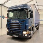 Scania G440 6×2 10 Tyre Sleeper Cab Curtainsider - thumbnail
