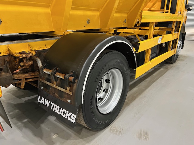 Volvo FE 240 4×2 Day Cab Gritter