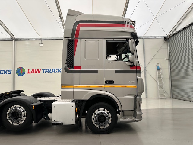 DAF XF 530 6×2 Midlift Tractor Unit