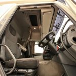 DAF CF 310 Sleeper Cab Curtainsider - thumbnail