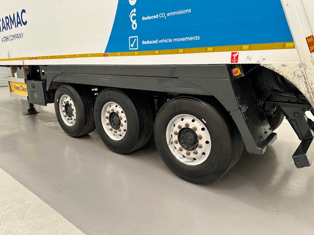 Titan Thinwall Walking Floor Aggregate Trailer