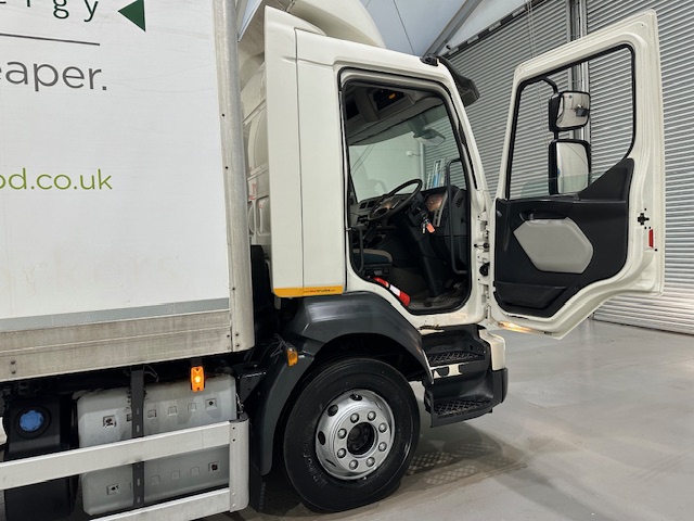 Volvo FL 240 4×2 Day Cab Box Van