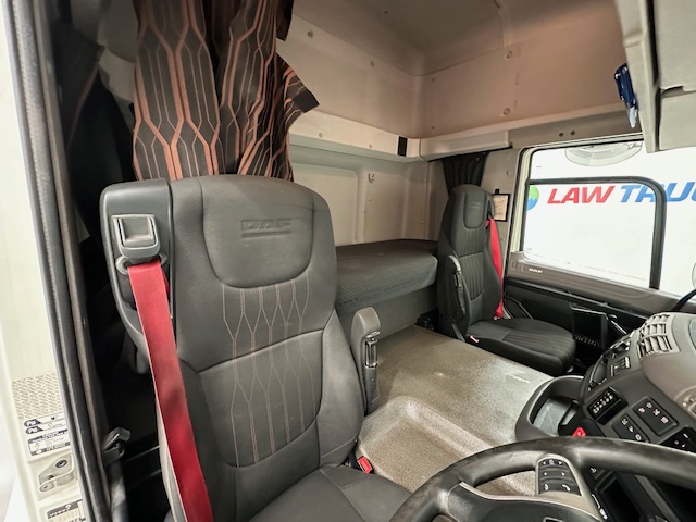 DAF CF 340 6×2 Sleeper Cab Rear Lift Dropside