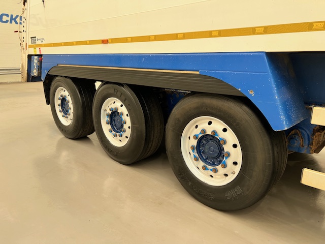 Titan Thinwall V Walking Floor Aggregate Trailer
