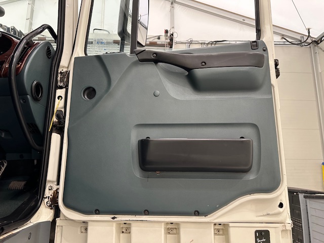 DAF XF95 430 4×2 Tractor Unit Manual