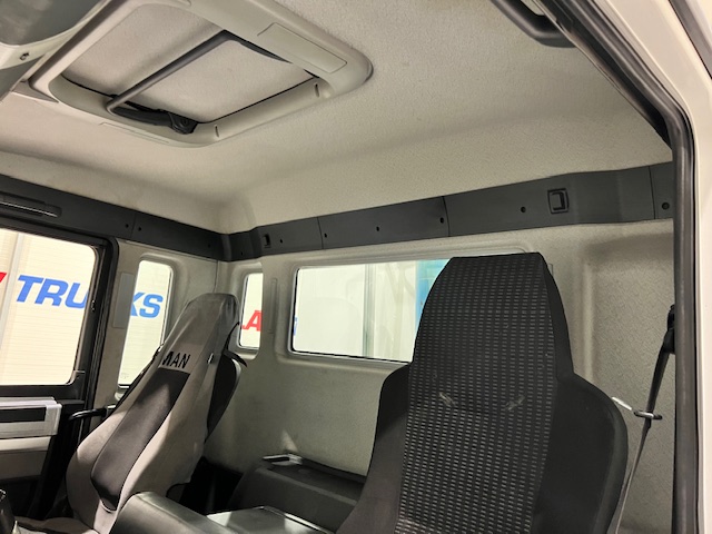 MAN  TGS 32.360 8×4 Day Cab Bulk Tipper