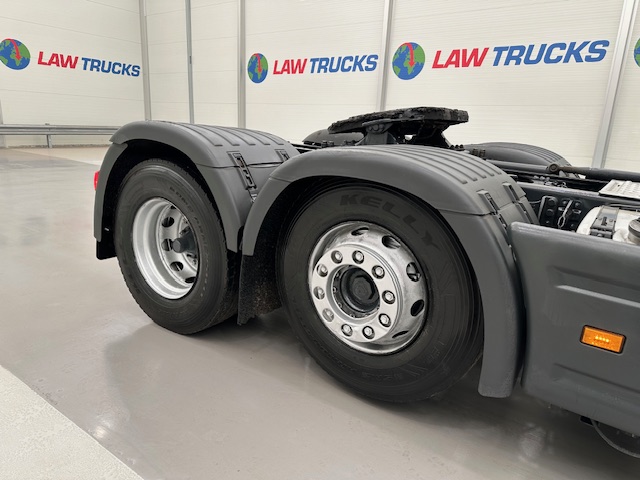 Scania R450 6×2 Midlift Highline Tractor Unit