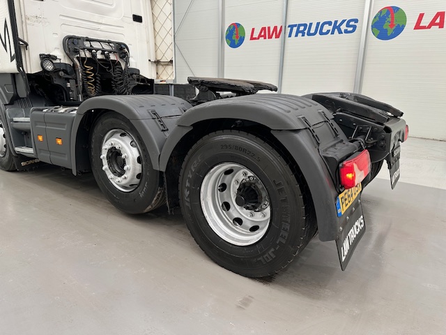 Scania R450 6×2 Midlift Highline Tractor Unit