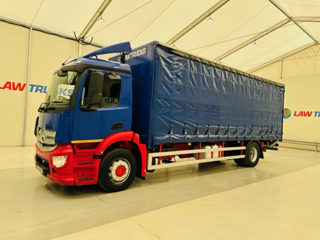 Mercedes Actros 1824 Day Cab Curtainsider