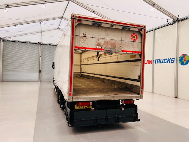 Iveco Stralis 310 AT Euro 6 6×2 Box Van