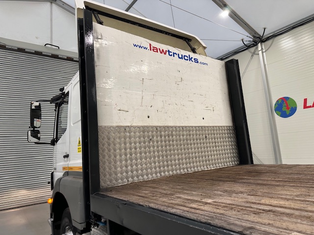 Mercedes Axor 1824 Sleeper Cab Flatbed