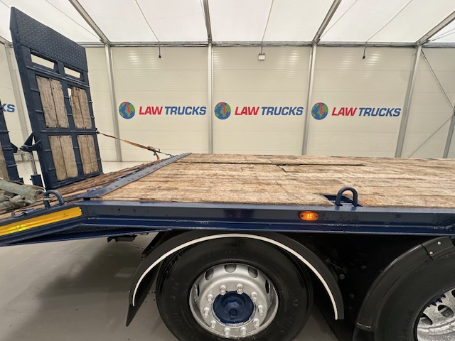 Volvo FM12 340 Rear Lift Sleeper Beavertail