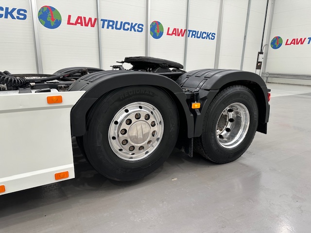 Volvo FH 500 6×2 Midlift Tractor Unit PTO