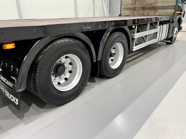 Scania P94 300 6×2 10 Tyre Rear Lift Flatbed