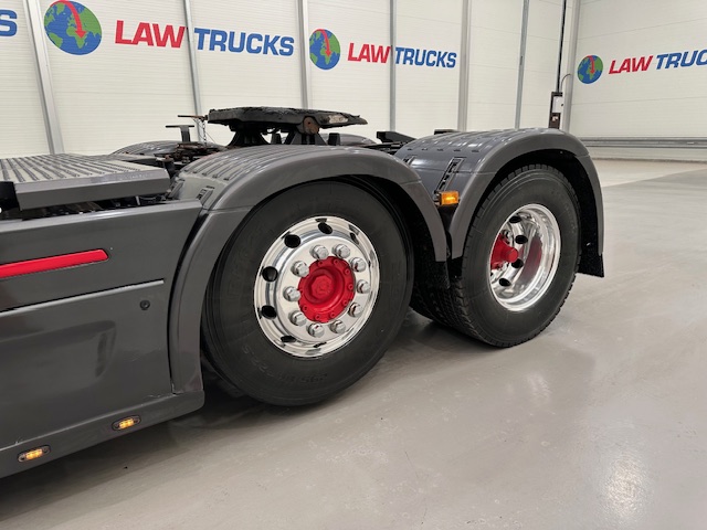 Scania R450 6×2 Highline Midlift Tractor Unit