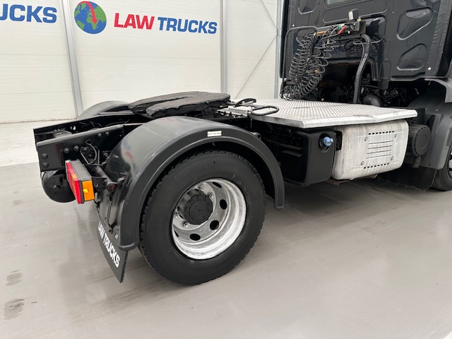 DAF LF 260 4×2 Rest Cab Tractor Unit