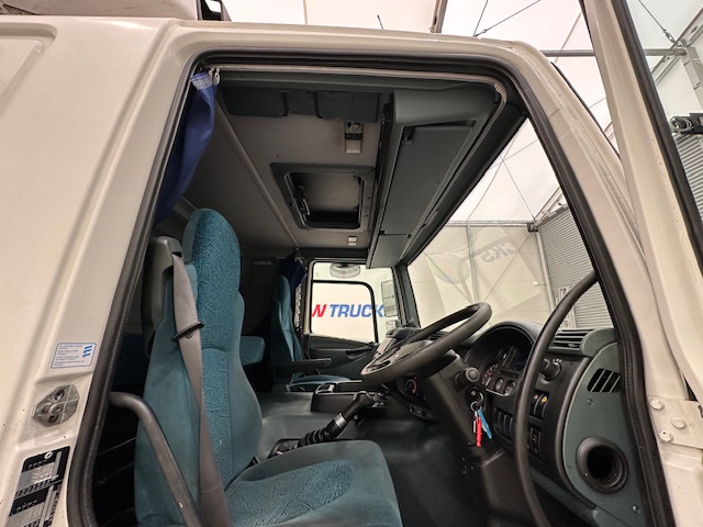 DAF CF65 220 Sleeper Cab Fridge Box