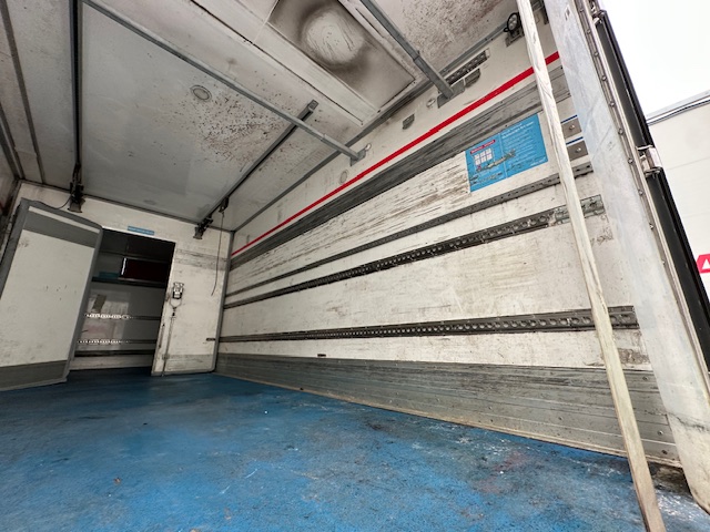 Mercedes Axor 1824 Day Cab Box Van