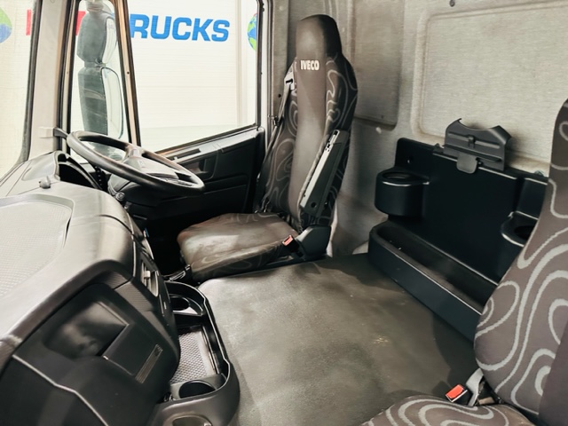 Iveco Stralis 310 AT 6×2 Box Van