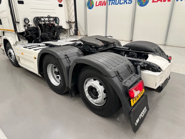 Scania R450 6×2 Rear Lift Highline Tractor Unit PTO