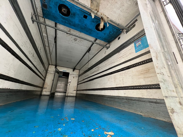 Mercedes Axor 1824 Day Cab Fridge Box
