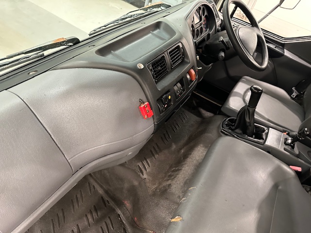 DAF LF55 220 4×2 Steel Tipper Grab Manual