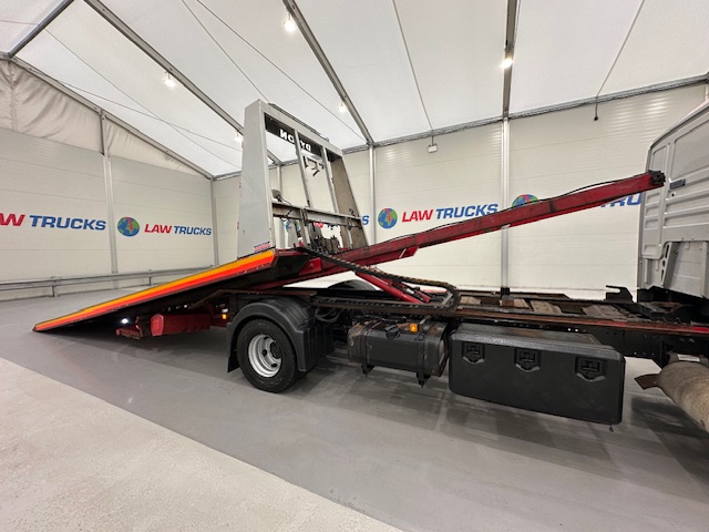 MAN TGL 12.220 Crew Cab Tilt and Slide