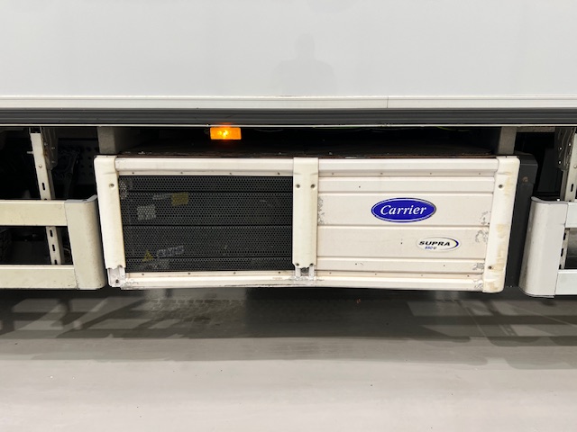 Mercedes Actros 1824 4×2 Sleeper Cab Fridge Box
