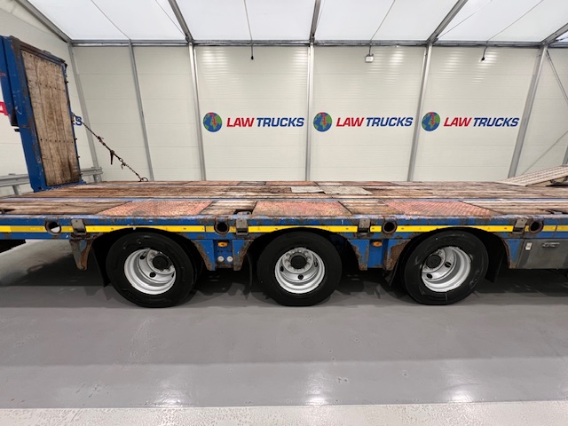 Kassbohrer Tri Axle Machinery Carrier Lowloader