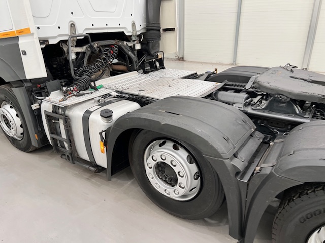 Mercedes Actros 2545 6×2 Midlift Tractor Unit