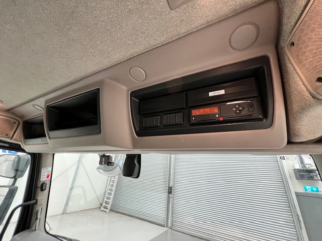 DAF LF 260 4×2 Rest Cab Tractor Unit