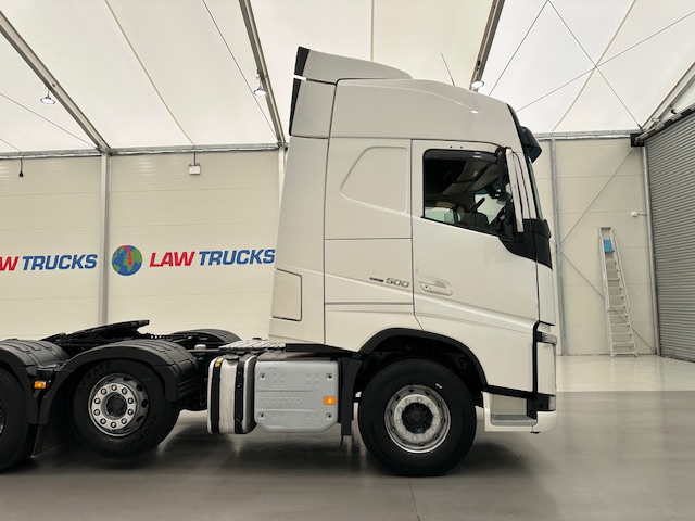 Volvo FH 500 6×2 Midlift Tractor Unit