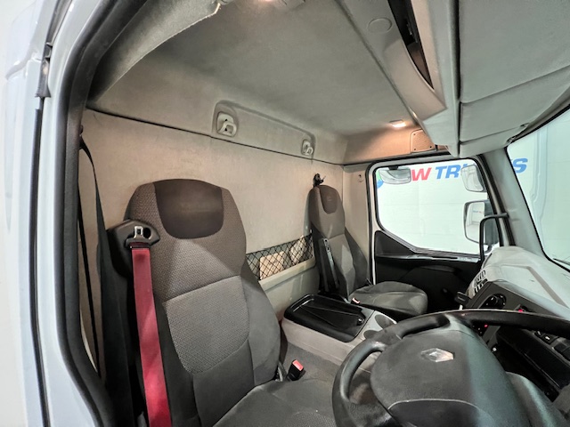 Renault Midlum 190 Day Cab Box Van