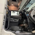 DAF XF 460 6×2 Space Cab Tractor Unit - thumbnail