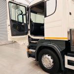 Scania R420 10 Tyre Rear Lift Flatbed - thumbnail