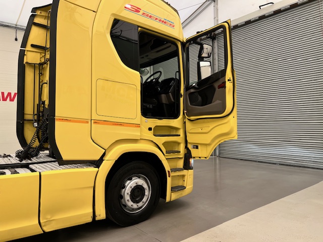 Scania S450 6×2 Midlift Highline Tractor Unit