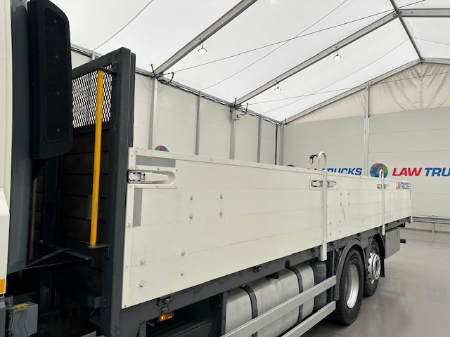 DAF CF 440 6×2 Sleeper Cab Dropside Drawbar Spec
