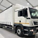 MAN TGM 18.250 4×2 Sleeper Cab Curtainsider - thumbnail