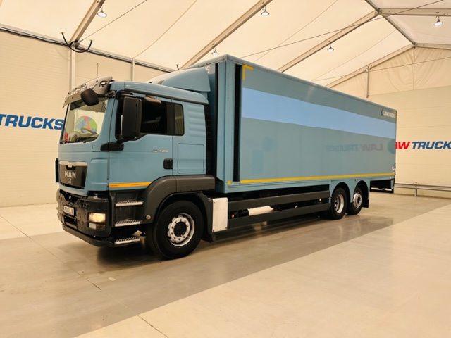 MAN TGS 26.360 6×2 Sleeper Cab Box Van
