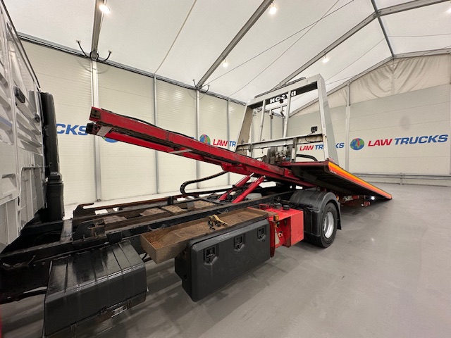 MAN TGL 12.220 Crew Cab Tilt and Slide