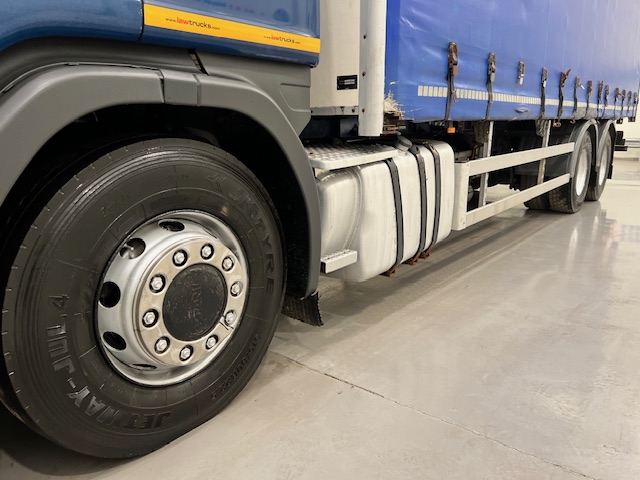 Scania G440 6×2 10 Tyre Sleeper Cab Curtainsider