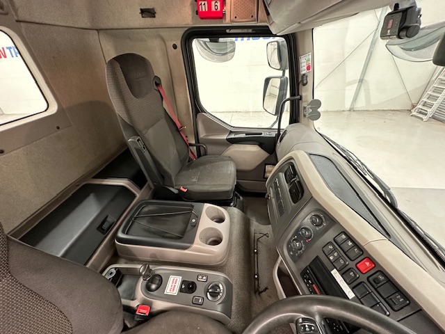 DAF LF 260 4×2 Rest Cab Tractor Unit
