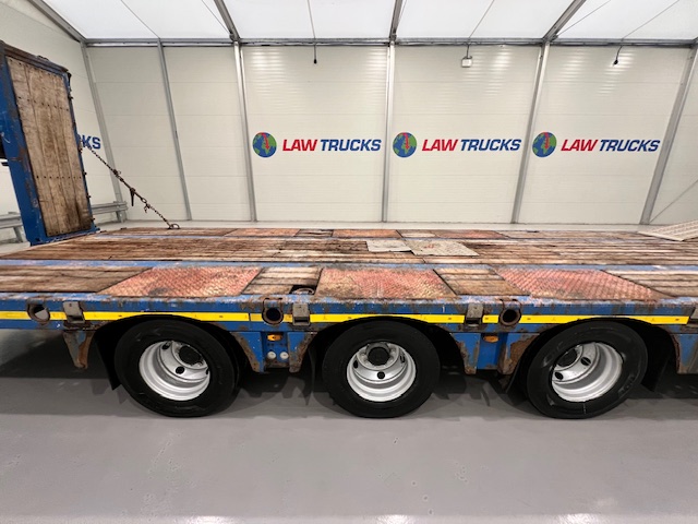 Kassbohrer Tri Axle Machinery Carrier Lowloader