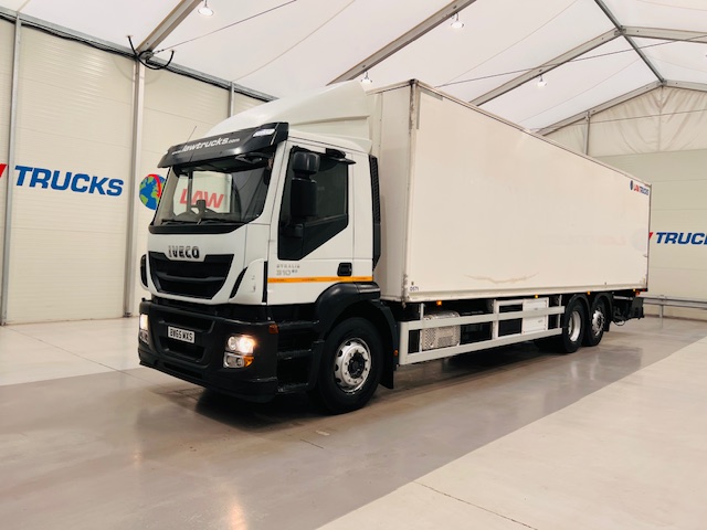 Iveco Stralis 310 AT 6×2 Box Van