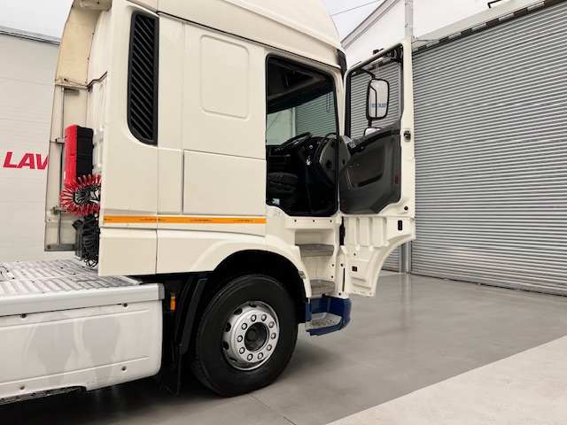 DAF XF 460 6×2 Midlift Tractor Unit