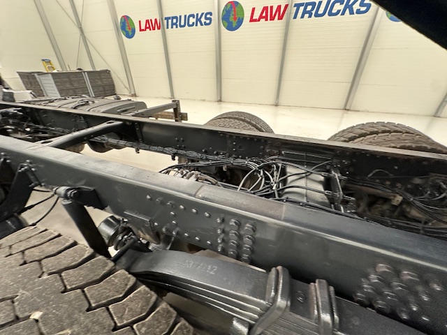 Scania P370 8×4 Sleeper Cab Tipper Manual