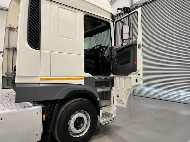 DAF XF 480 6×2 Midlift Tractor Unit